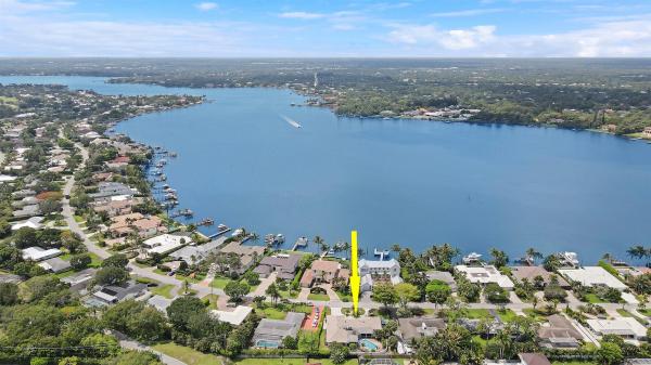 Tequesta Country Club, 316 River Dr, Tequesta, Florida 33469, image 1