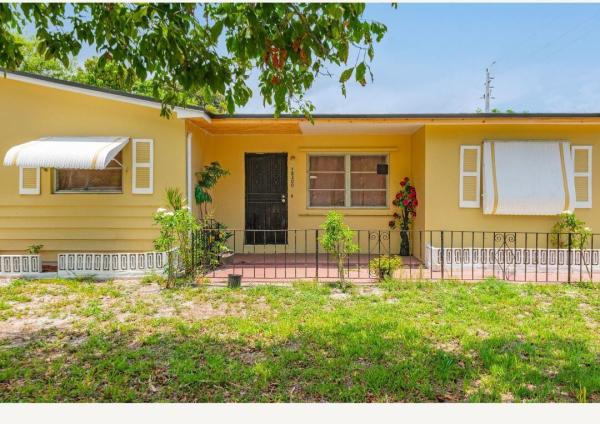 Sunkist Grove, 12300 NW 12th Ave, North Miami, Florida 33168, image 1