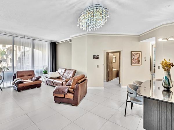 Alaqua, 3001 NE 185th St #332, Aventura, Florida 33180, image 3