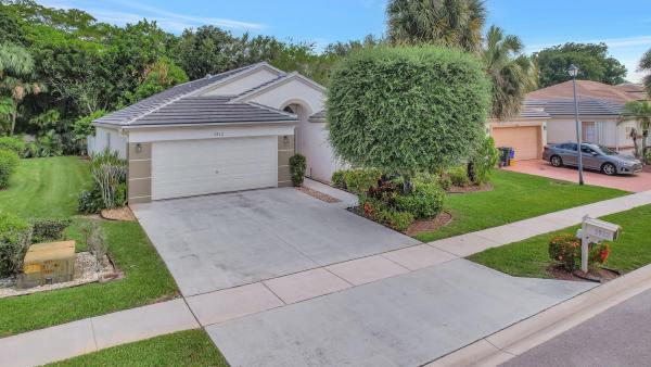 Summer Chase, 3932 Summer Chase Ct, Lake Worth Beach, Florida 33467, image 1