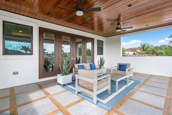 The Oaks At Boca Raton, 9066 Pintura Way, Boca Raton, Florida 33496, image 2