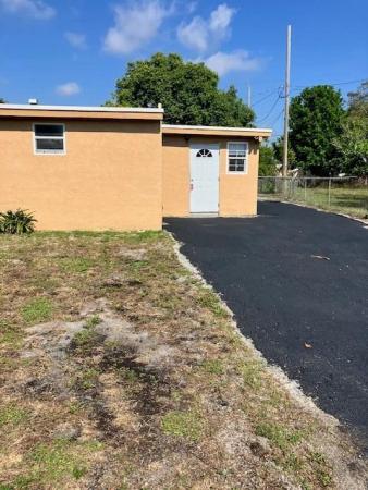 San Castle, 3901 Plum Tree Dr, Lake Worth, Florida 33462, image 1