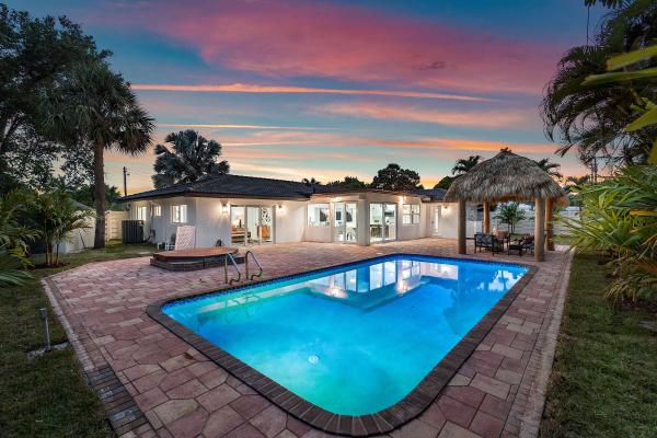 Boca Raton Square, 698 SW 12th Ter, Boca Raton, Florida 33486, image 1
