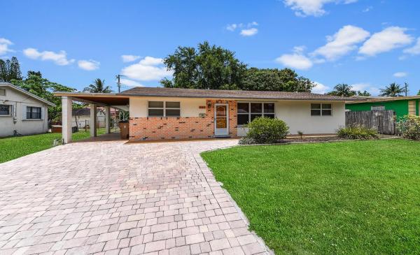 Bonnie Loch, 461 NW 41st St, Deerfield Beach, Florida 33064, image 1