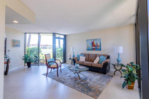 Woodland Lakes, 5344 Woodland Lakes Dr #321, Palm Beach Gardens, Florida 33418, image 2