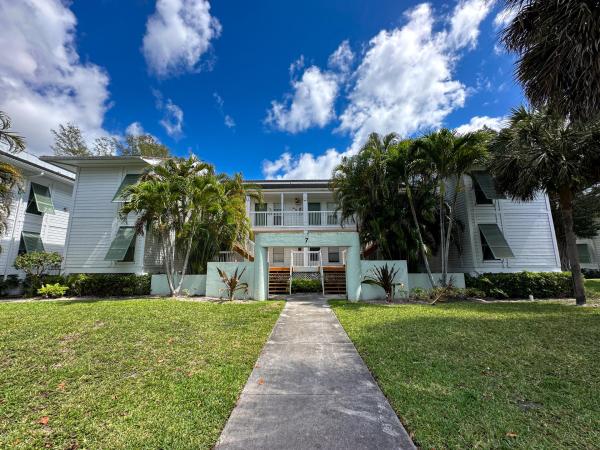 Cypress Point, 160 Cypress Point Dr, Palm Beach Gardens, Florida 33418, image 2