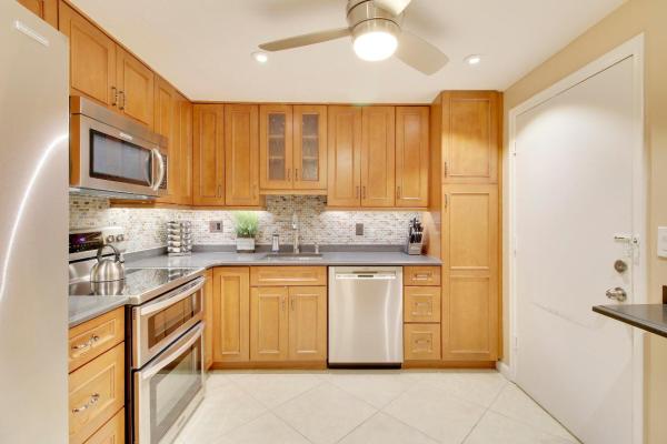 Castle Gardens, 4751 NW 21st St #400, Lauderhill, Florida 33313, image 1