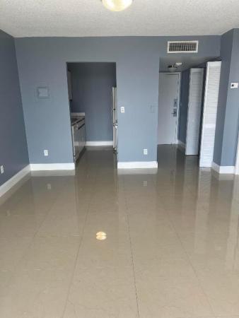 Keystone Towers, 2000 NE 135th St #807, North Miami, Florida 33181, image 1