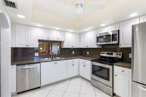 Atlantis Sherbrooke East, 250 John F Kennedy Dr #Ph7, Lake Worth Beach, Florida 33462, image 1