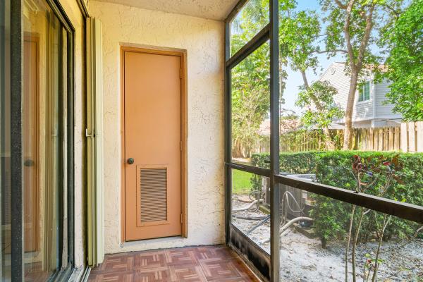 Waterside Village, 15813 W Waterside Cir #106, Sunrise, Florida 33326, image 2