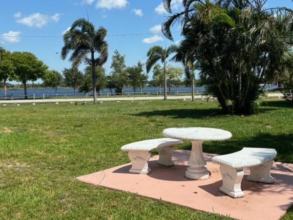 Lakeside Point Gardens, 2286 Lake Osborne Dr #4, Lake Worth Beach, Florida 33461, image 1