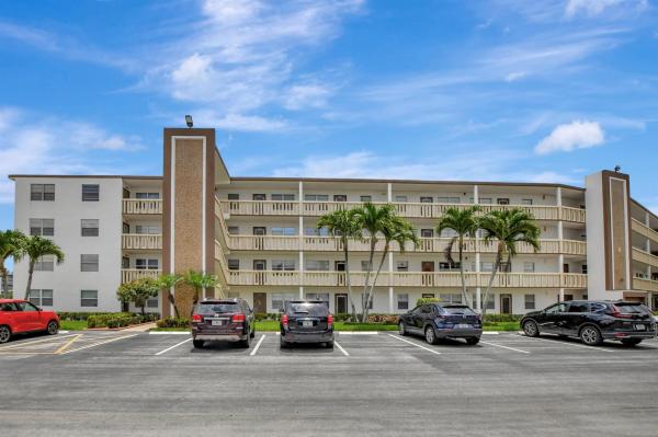 Guildford At Century Village, 2012 Guildford A, Boca Raton, Florida 33434, image 1