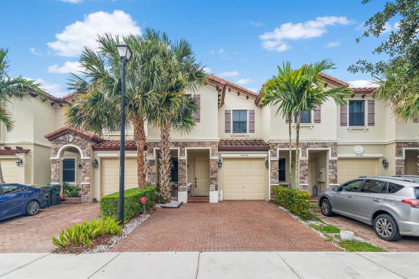 Ashton Parc, 4044 Devenshire Ct, Coconut Creek, Florida 33073, image 1