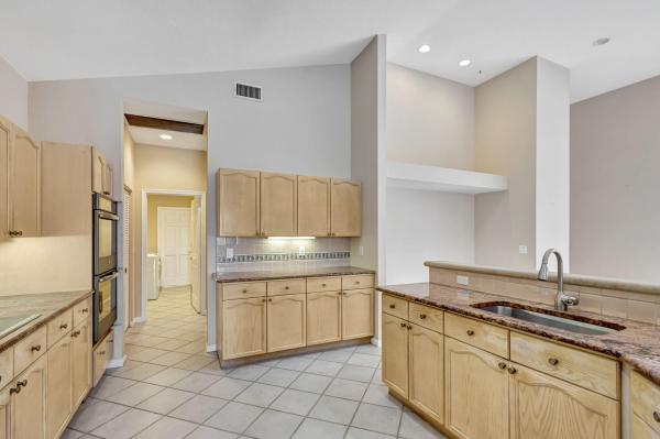 Regent's Place, 2175 Regents Blvd, West Palm Beach, Florida 33409, image 2