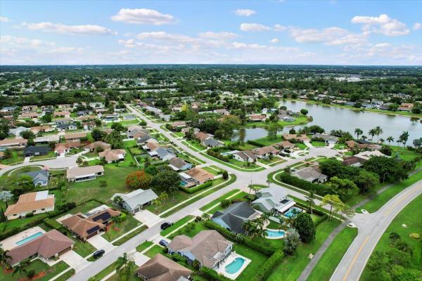 Lakes Of Lantana, 5143 Whitewood Way, Lake Worth, Florida 33467, image 1