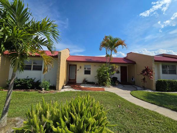 Golden Lakes Village, 148 Lake Anne Dr, West Palm Beach, Florida 33411, image 1