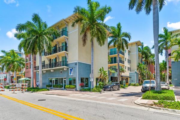 Astor, 225 NE 1st St #206, Delray Beach, Florida 33444, image 1