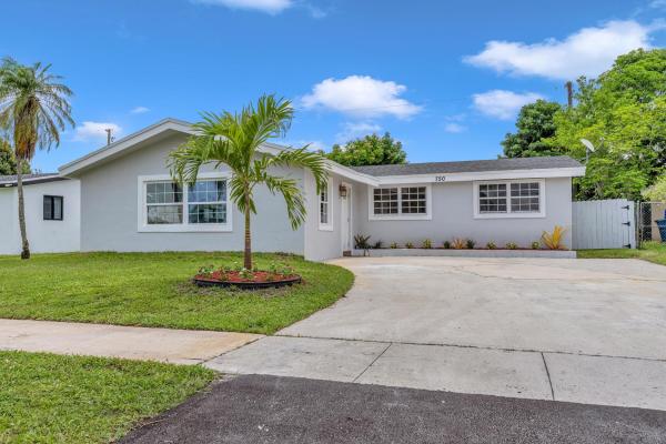 Palm Beach Colony, 750 Gardenia Dr, Royal Palm Beach, Florida 33411, image 1