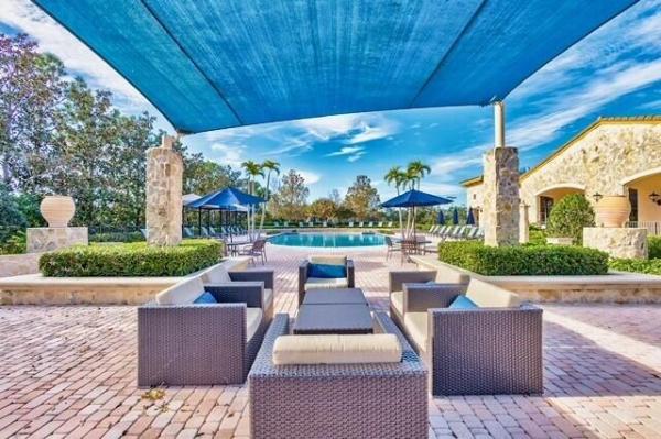 Jupiter Country Club, 107 Carmela Ct, Jupiter, Florida 33478, image 1