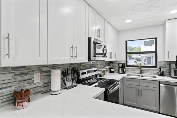 Canalakes, 5401 Bayside Dr, Greenacres, Florida 33463, image 1