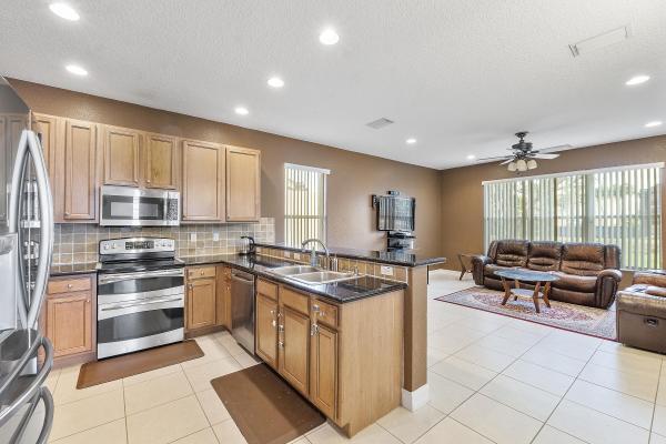 Canyon Lakes, 8936 Chestnut Ridge Way, Boynton Beach, Florida 33473, image 3