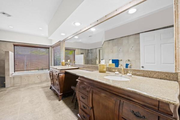 Colonnade At Glen Oaks, 4554 NW 25th Way, Boca Raton, Florida 33434, image 2