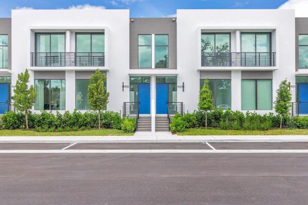 Park Central, 1927 Dock St, West Palm Beach, Florida 33401, image 1