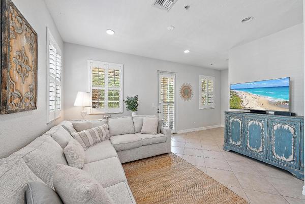 Sandpiper Cove At Botanica, 265 Indian Creek Pkwy #108, Jupiter, Florida 33458, image 2