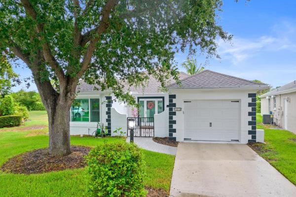 Lincolnwood Village, 501 SW 1st St, Boca Raton, Florida 33432, image 1