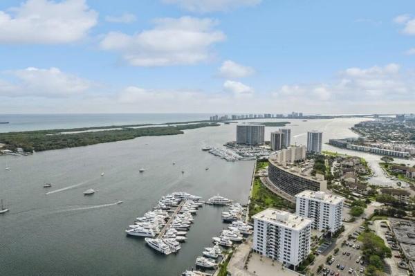 Admirality, 1208 Marine Way #401, North Palm Beach, Florida 33408, image 1