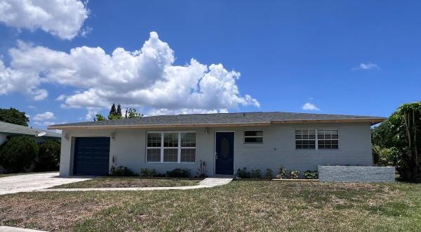 Park Manor, 260 W 23rd St, Riviera Beach, Florida 33404, image 1
