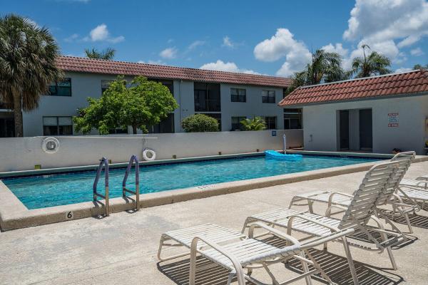 Boca Isle, 3275 Frederick Blvd #11D, Delray Beach, Florida 33483, image 2