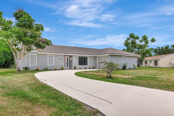 Lyngate, 1910 SE Avanti Cir, Port St. Lucie, Florida 34952, image 1