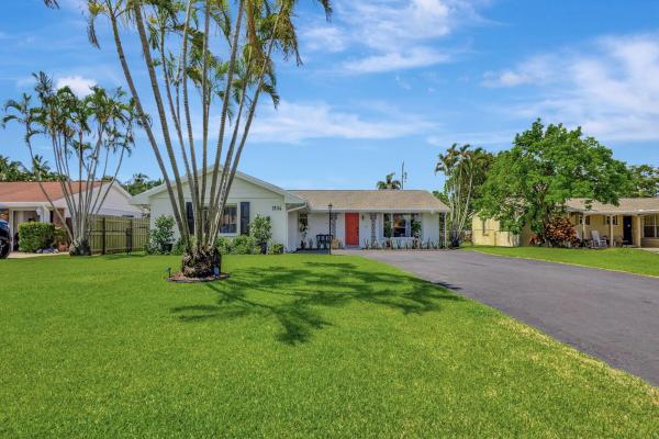 Lake Clarke Heights, 1806 Laurel Ln, Lake Clarke Shores, Florida 33406, image 1