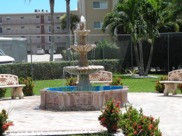 Lakeside Village, 750 Lori Dr #229, Palm Springs, Florida 33461, image 1