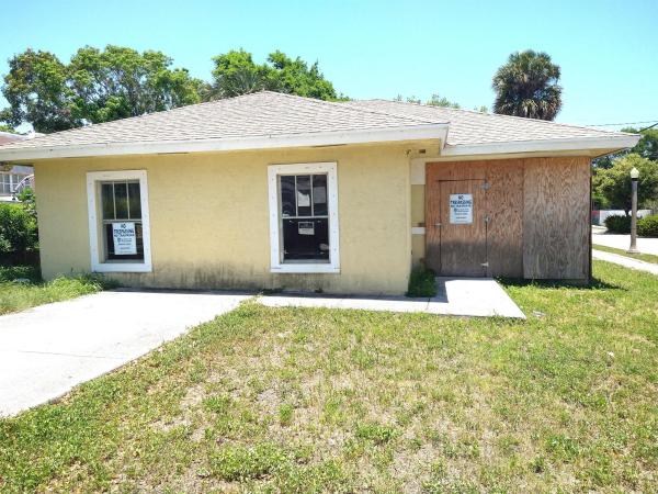 Freshwater Avenue, 703 14th St, West Palm Beach, Florida 33401, image 1