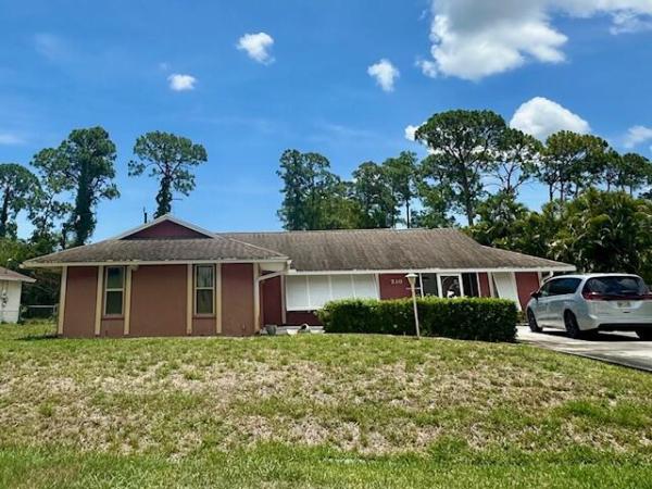 Floresta Pointe, 210 SE Crosspoint Dr, Port St. Lucie, Florida 34983, image 1