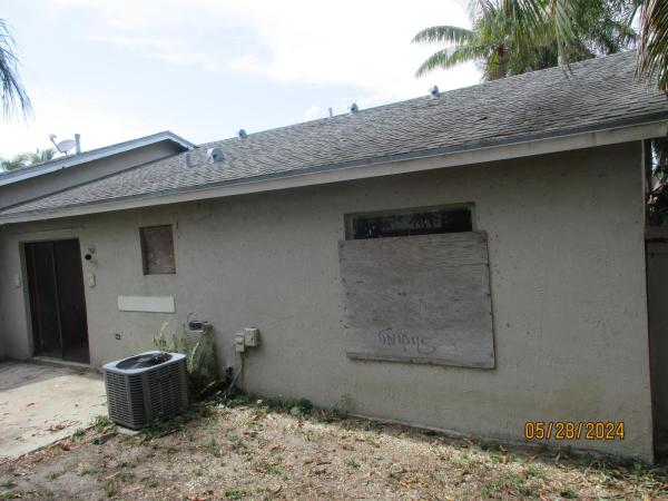 Lantana Homes, 5748 Dewitt Pl, Lake Worth, Florida 33463, image 1