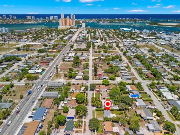 Blue Heron Park, 237 W 25th St, West Palm Beach, Florida 33404, image 1