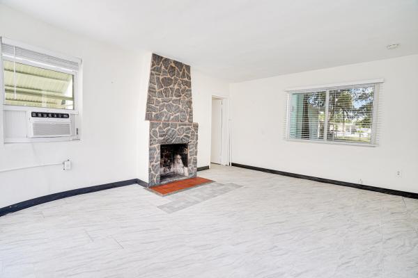 Edgartown, 506 N 2nd St #1-8, Fort Pierce, Florida 34950, image 2