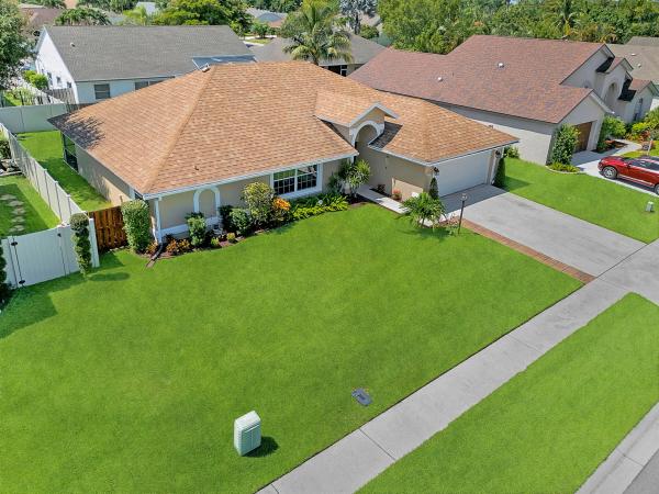 Meadowland Cove Of Wellington, 13125 Meadowbreeze Dr, Wellington, Florida 33414, image 1