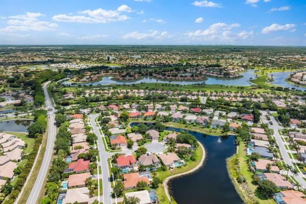 Bristol Lakes, 7445 Liverpool Ct, Boynton Beach, Florida 33472, image 2