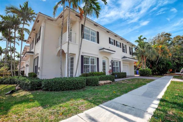 Jamestown Square, 1742 NE 12th St, Fort Lauderdale, Florida 33304, image 1