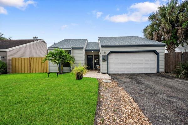 Tree Tops Of Wellington, 475 Sweet Wood Way, Wellington, Florida 33414, image 1