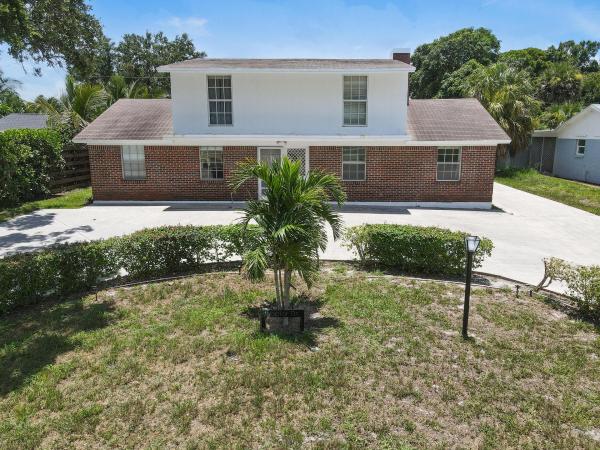 Lake Park Residential, 814 Poplar Dr, Lake Park, Florida 33403, image 1