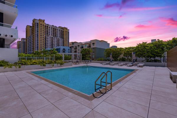 Trump Plaza Of The Palm Beaches, 525 S Flagler Dr #15A, West Palm Beach, Florida 33401, image 2