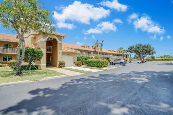 Regal Shores South At Coral Lakes, 5876 Regal Glen Dr #204, Boynton Beach, Florida 33437, image 1