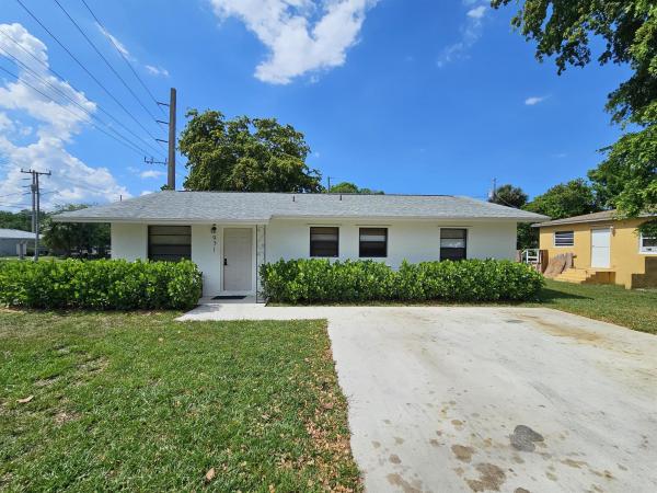 Northmore, 971 42nd St, West Palm Beach, Florida 33407, image 1