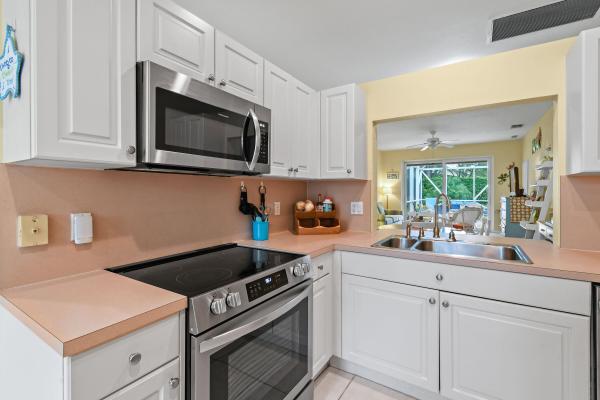 Regatta Cove At Baywinds, 9056 Bay Point Cir, West Palm Beach, Florida 33411, image 2