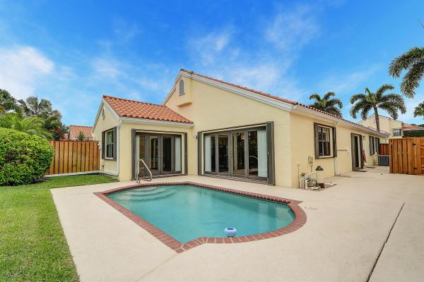 La Lique At Crystal Pointe, 2530 La Lique Cir, Palm Beach Gardens, Florida 33410, image 1